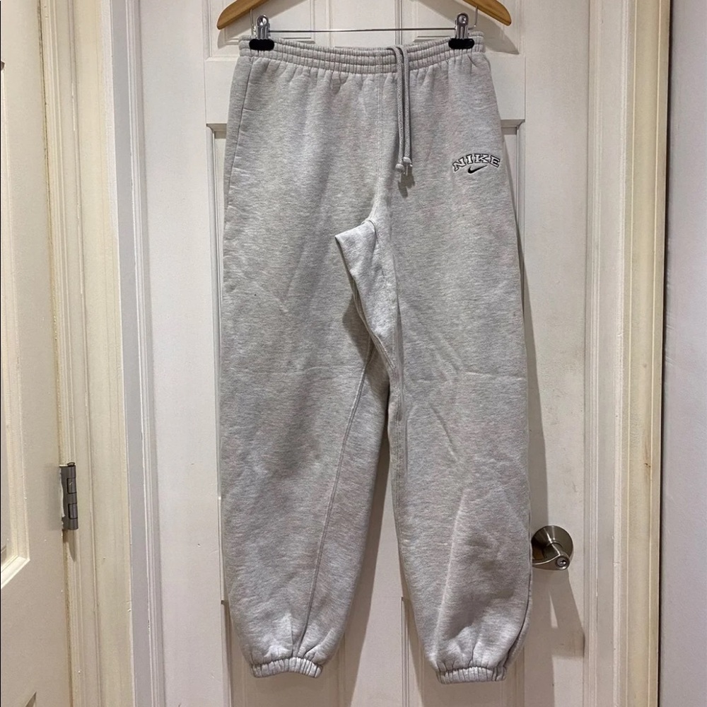 Vintage Nike Men Gray Sweatpants